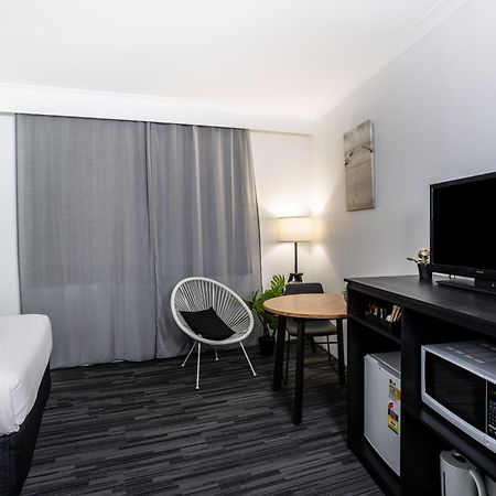Joondalup City Hotel Перт Экстерьер фото