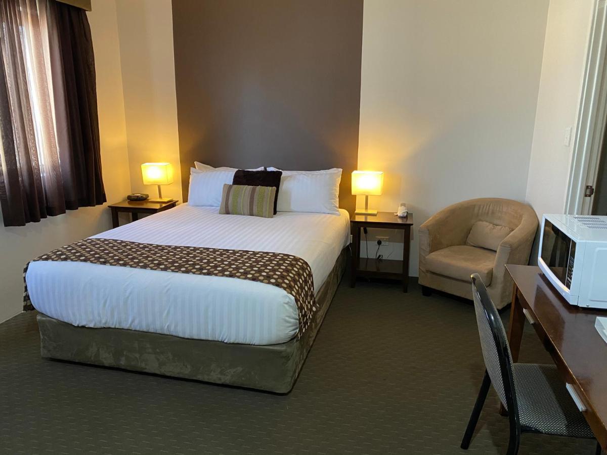 Joondalup City Hotel Перт Экстерьер фото