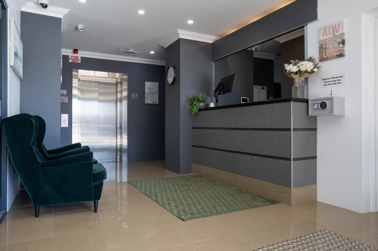 Joondalup City Hotel Перт Экстерьер фото