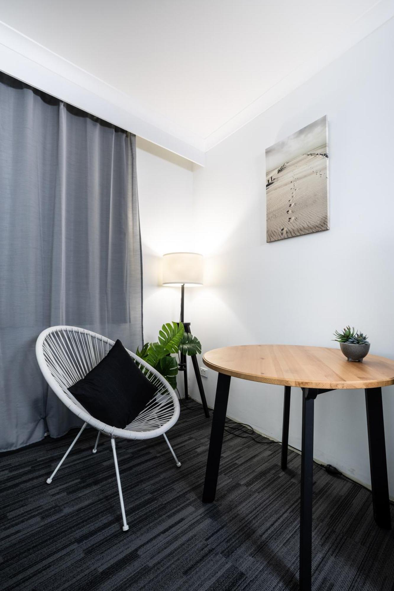 Joondalup City Hotel Перт Экстерьер фото