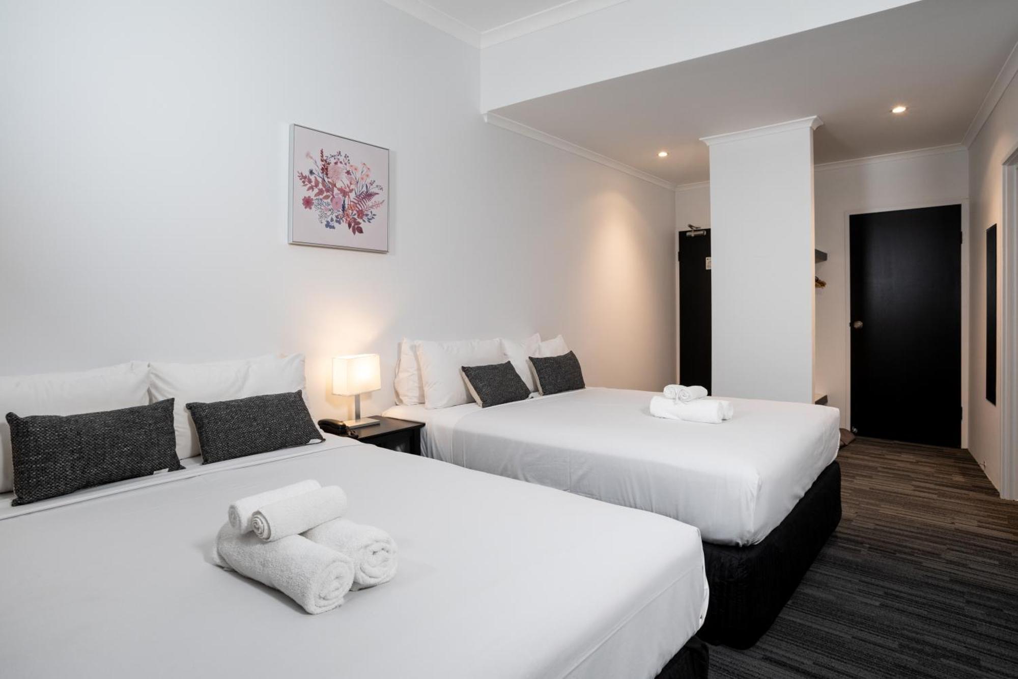 Joondalup City Hotel Перт Экстерьер фото