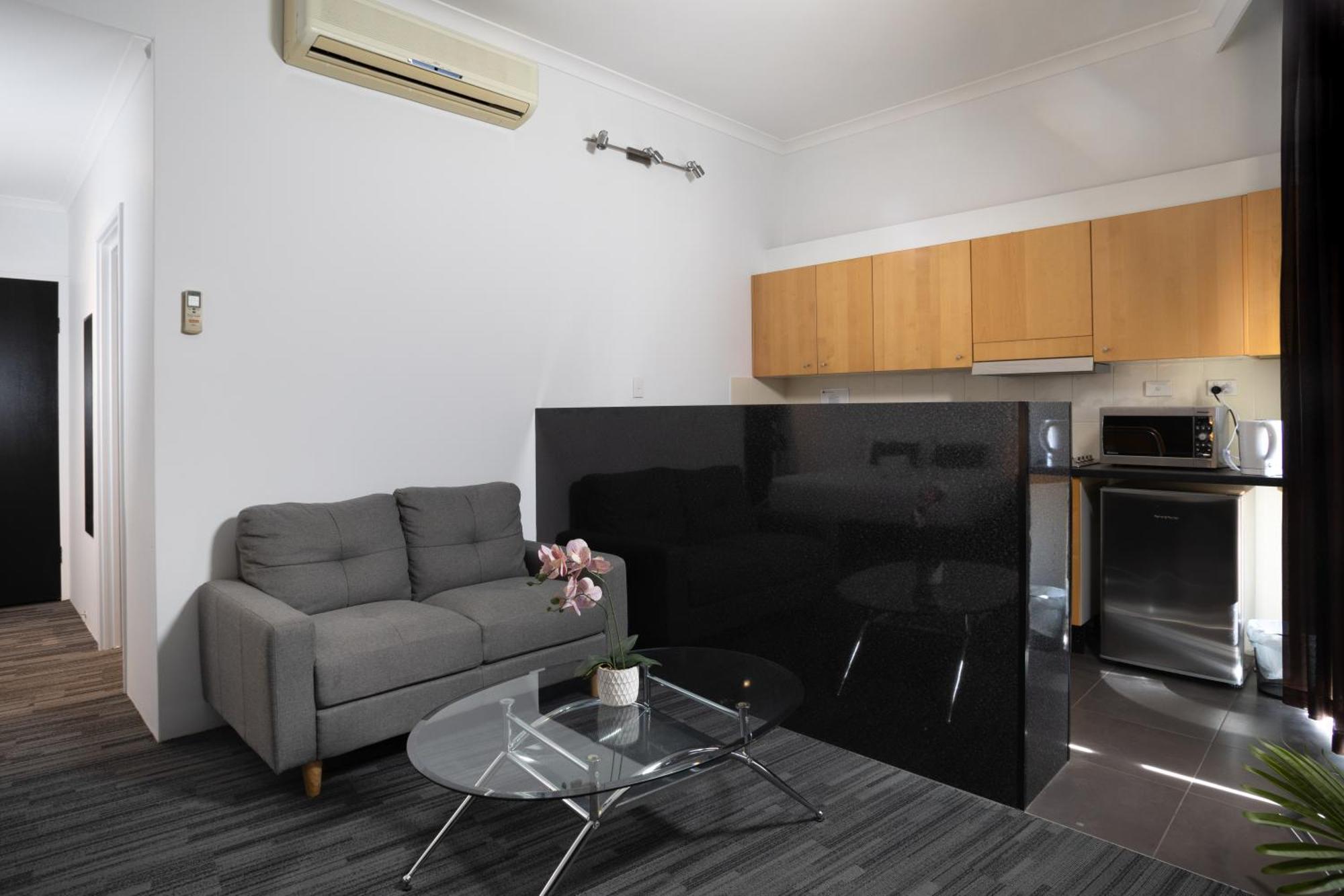 Joondalup City Hotel Перт Экстерьер фото