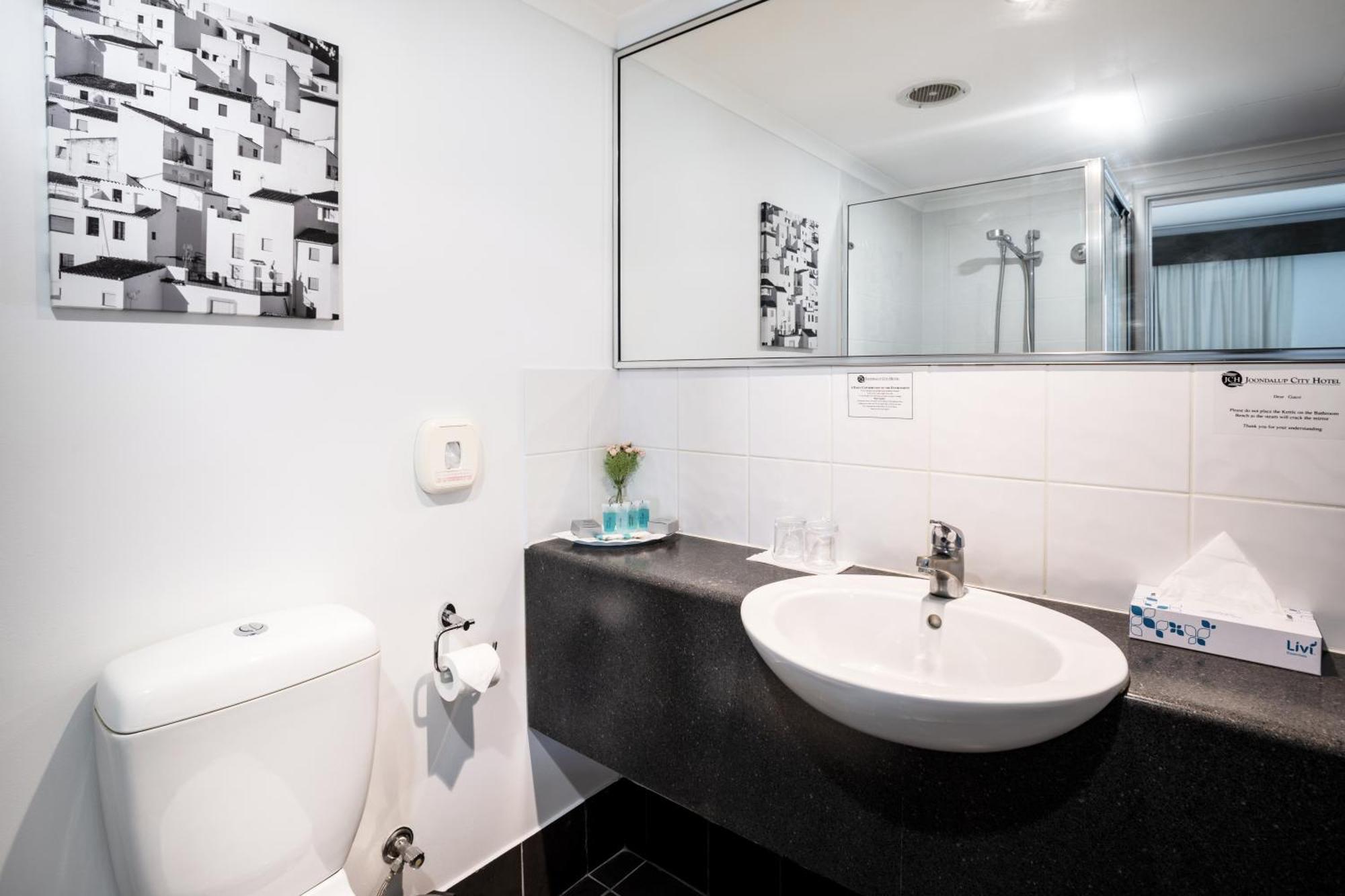 Joondalup City Hotel Перт Экстерьер фото