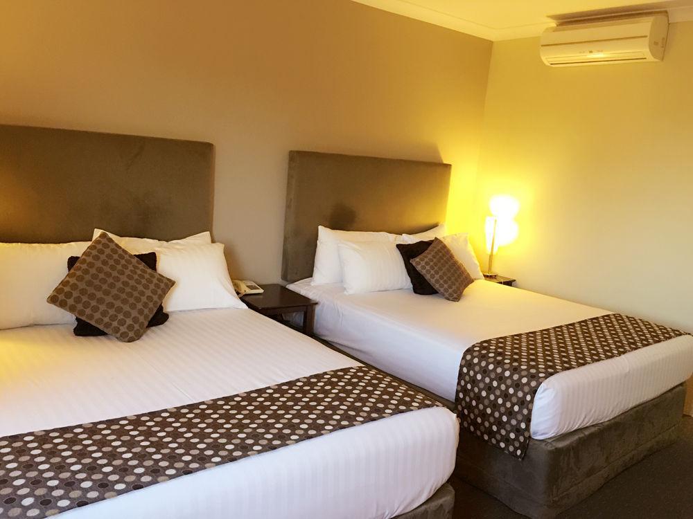 Joondalup City Hotel Перт Экстерьер фото