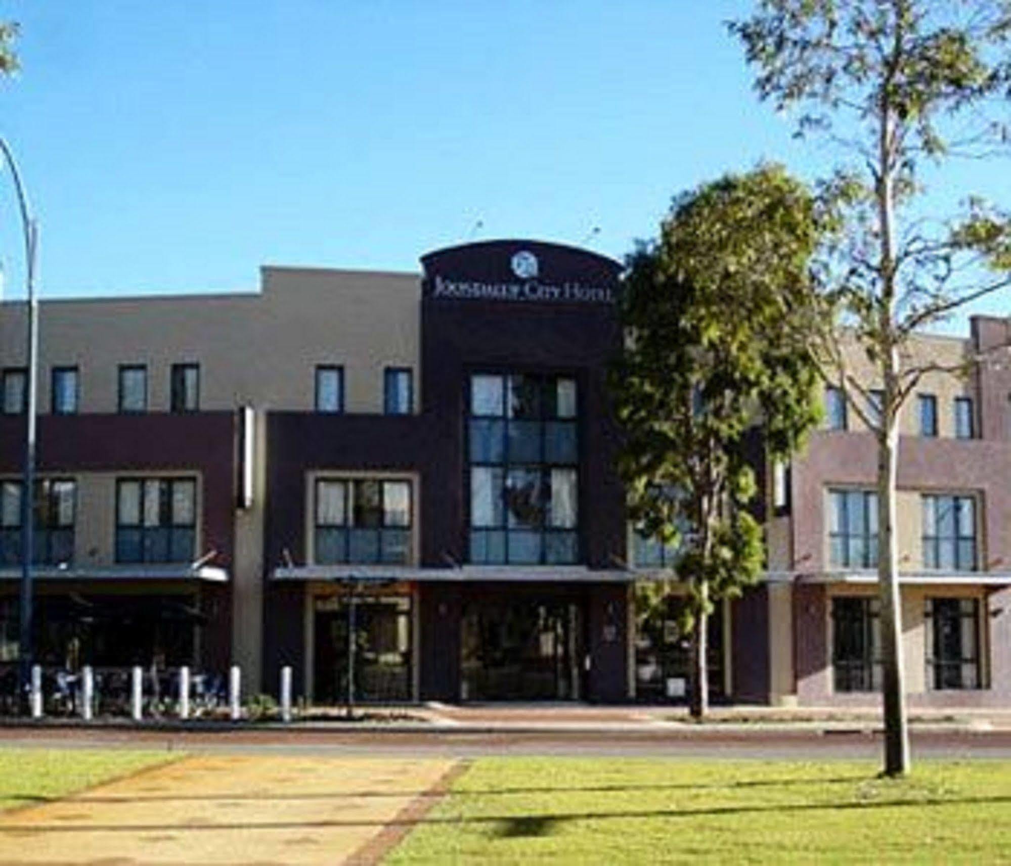 Joondalup City Hotel Перт Экстерьер фото